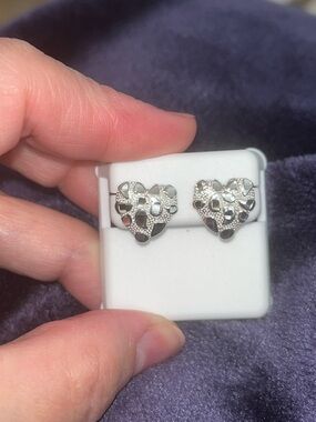 NWT .925 Silver Nugget Earrings with screw backs
